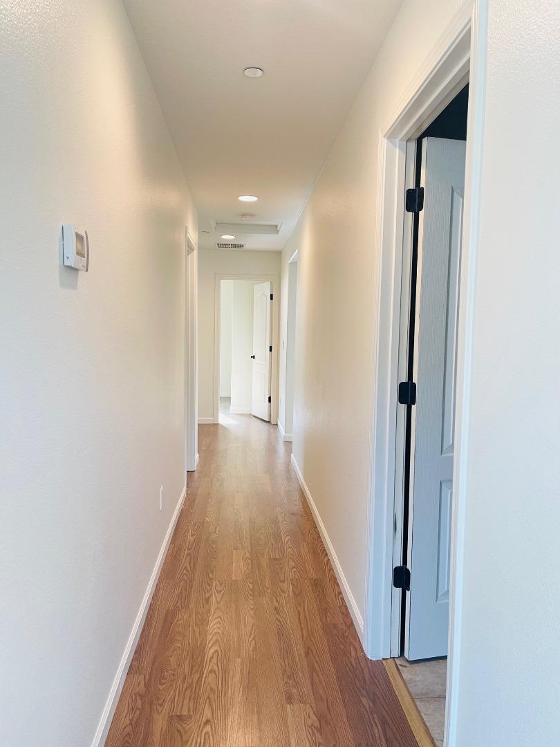 Detail Gallery Image 9 of 18 For 74 Caspian Way, Gilroy,  CA 95020 - 3 Beds | 2 Baths