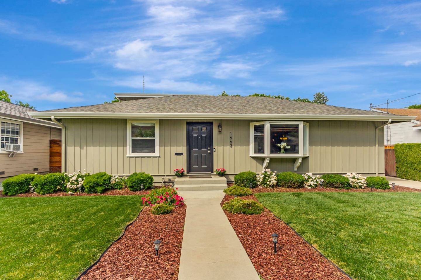 Detail Gallery Image 3 of 53 For 1663 Cross Way, San Jose,  CA 95125 - 4 Beds | 3 Baths