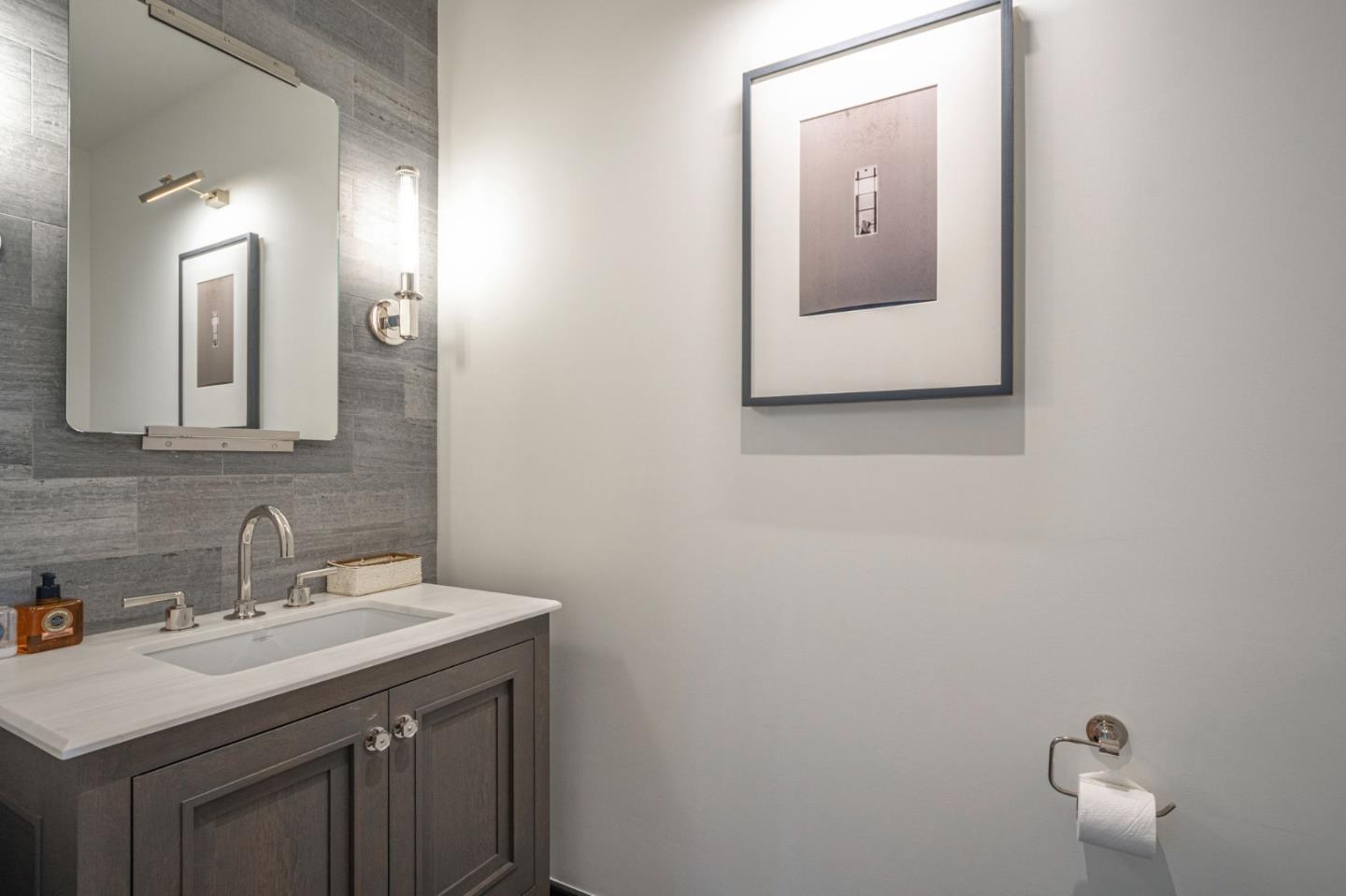 Detail Gallery Image 100 of 129 For 706 Mission St 8a,  San Francisco,  CA 94103 - 3 Beds | 3/1 Baths