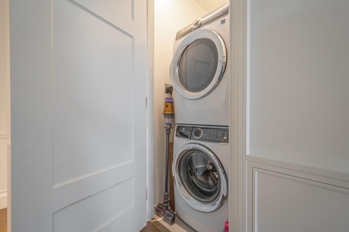Detail Gallery Image 89 of 129 For 706 Mission St 8a,  San Francisco,  CA 94103 - 3 Beds | 3/1 Baths