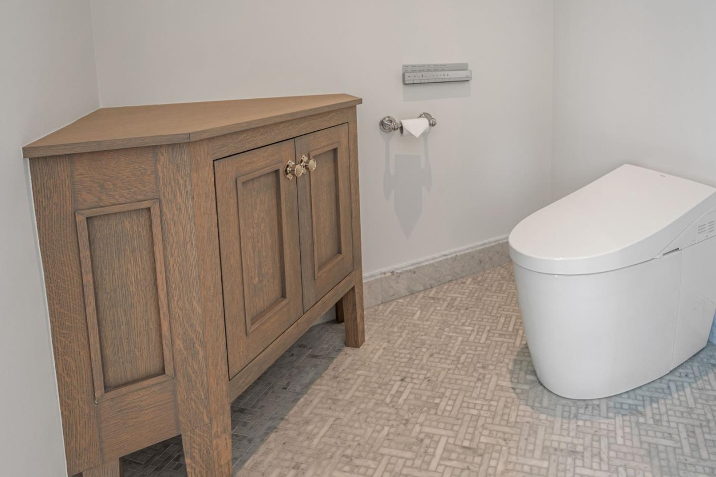 Detail Gallery Image 90 of 129 For 706 Mission St 8a,  San Francisco,  CA 94103 - 3 Beds | 3/1 Baths