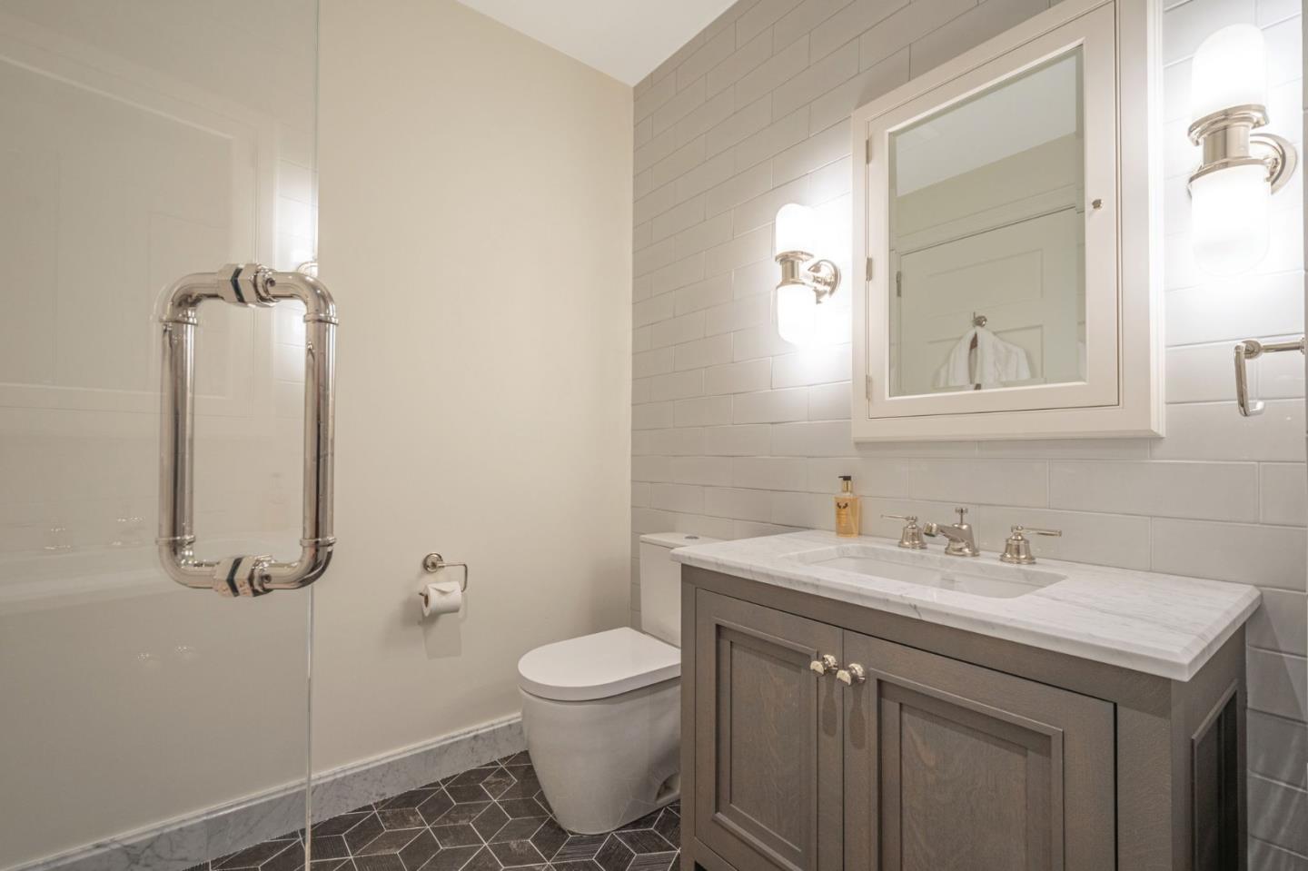Detail Gallery Image 96 of 129 For 706 Mission St 8a,  San Francisco,  CA 94103 - 3 Beds | 3/1 Baths
