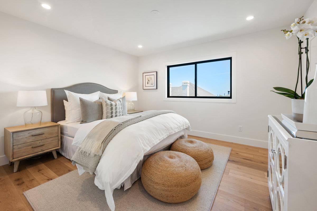 Detail Gallery Image 14 of 27 For 820 Oregon Ave, San Mateo,  CA 94402 - 4 Beds | 3/1 Baths