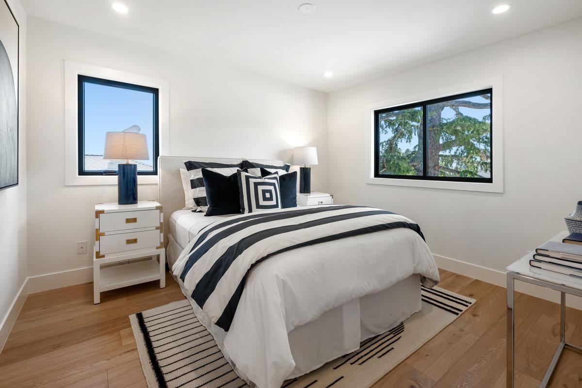 Detail Gallery Image 15 of 27 For 820 Oregon Ave, San Mateo,  CA 94402 - 4 Beds | 3/1 Baths