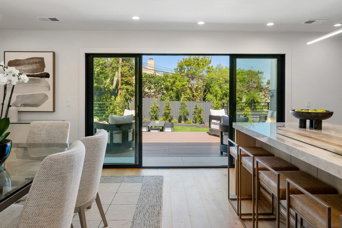 Detail Gallery Image 7 of 27 For 820 Oregon Ave, San Mateo,  CA 94402 - 4 Beds | 3/1 Baths