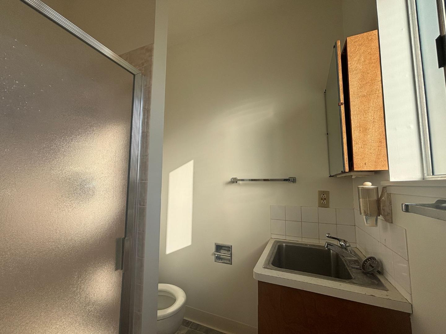 Detail Gallery Image 16 of 23 For 221 N Delaware St, San Mateo,  CA 94401 - 3 Beds | 2 Baths