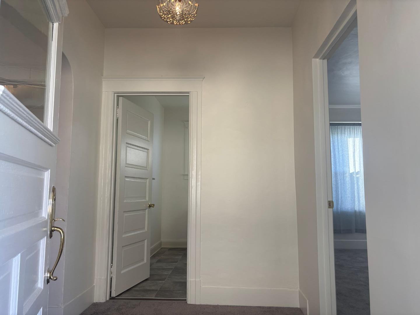 Detail Gallery Image 3 of 23 For 221 N Delaware St, San Mateo,  CA 94401 - 3 Beds | 2 Baths