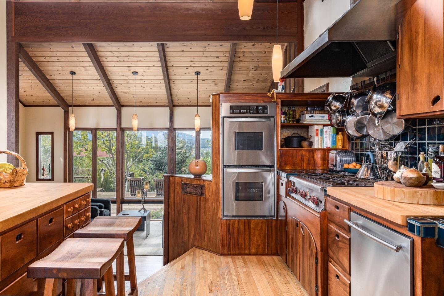 Detail Gallery Image 15 of 71 For 60 Highgate Rd, Scotts Valley,  CA 95066 - 4 Beds | 2/3 Baths