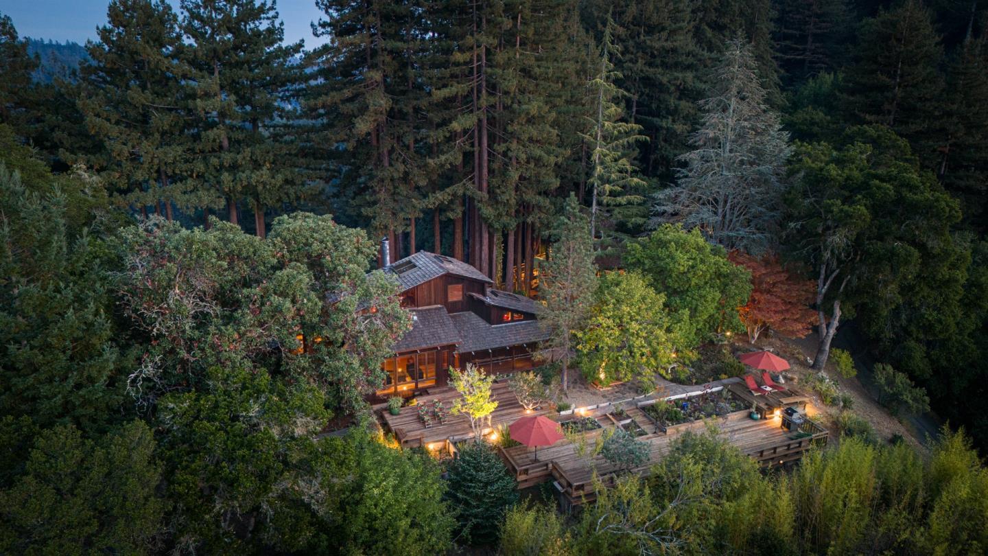 Detail Gallery Image 2 of 71 For 60 Highgate Rd, Scotts Valley,  CA 95066 - 4 Beds | 2/3 Baths
