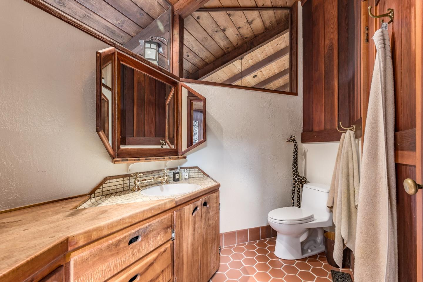 Detail Gallery Image 21 of 71 For 60 Highgate Rd, Scotts Valley,  CA 95066 - 4 Beds | 2/3 Baths