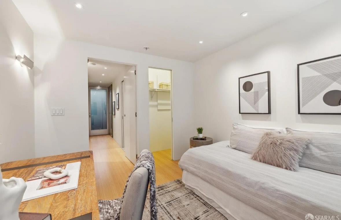 Detail Gallery Image 4 of 13 For 3343 Folsom St, San Francisco,  CA 94110 - 1 Beds | 1 Baths