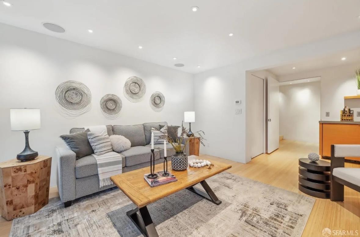 Detail Gallery Image 9 of 13 For 3343 Folsom St, San Francisco,  CA 94110 - 1 Beds | 1 Baths