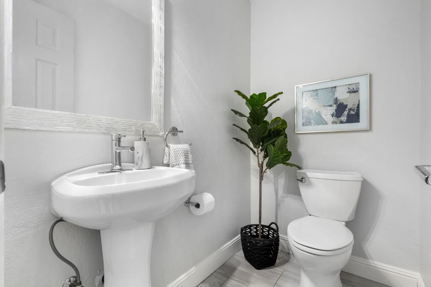 Detail Gallery Image 17 of 38 For 707 Webster St, Palo Alto,  CA 94301 - 2 Beds | 2 Baths