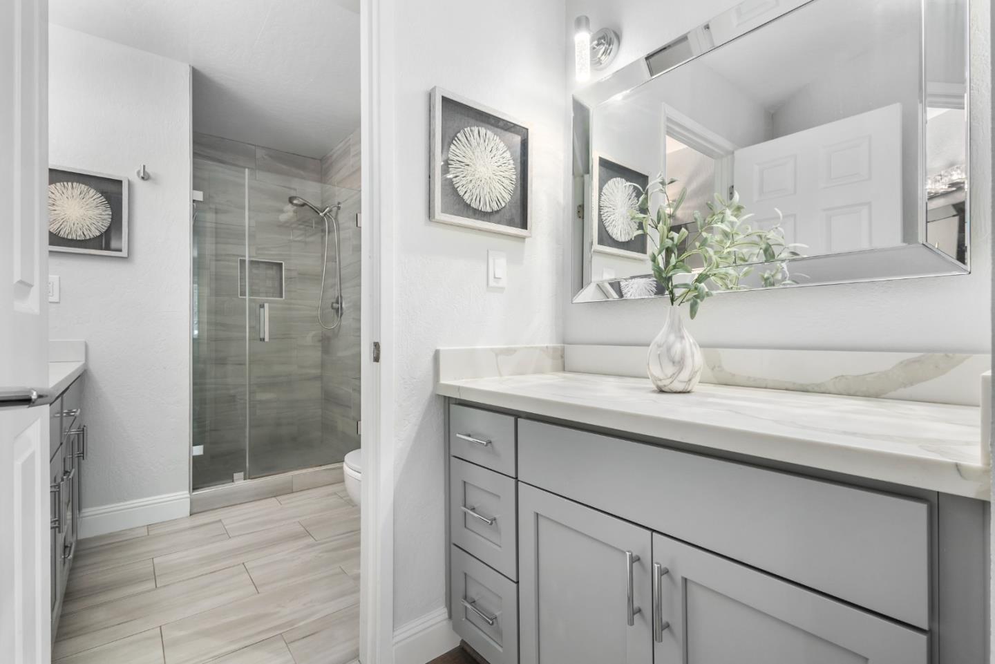 Detail Gallery Image 27 of 38 For 707 Webster St, Palo Alto,  CA 94301 - 2 Beds | 2 Baths