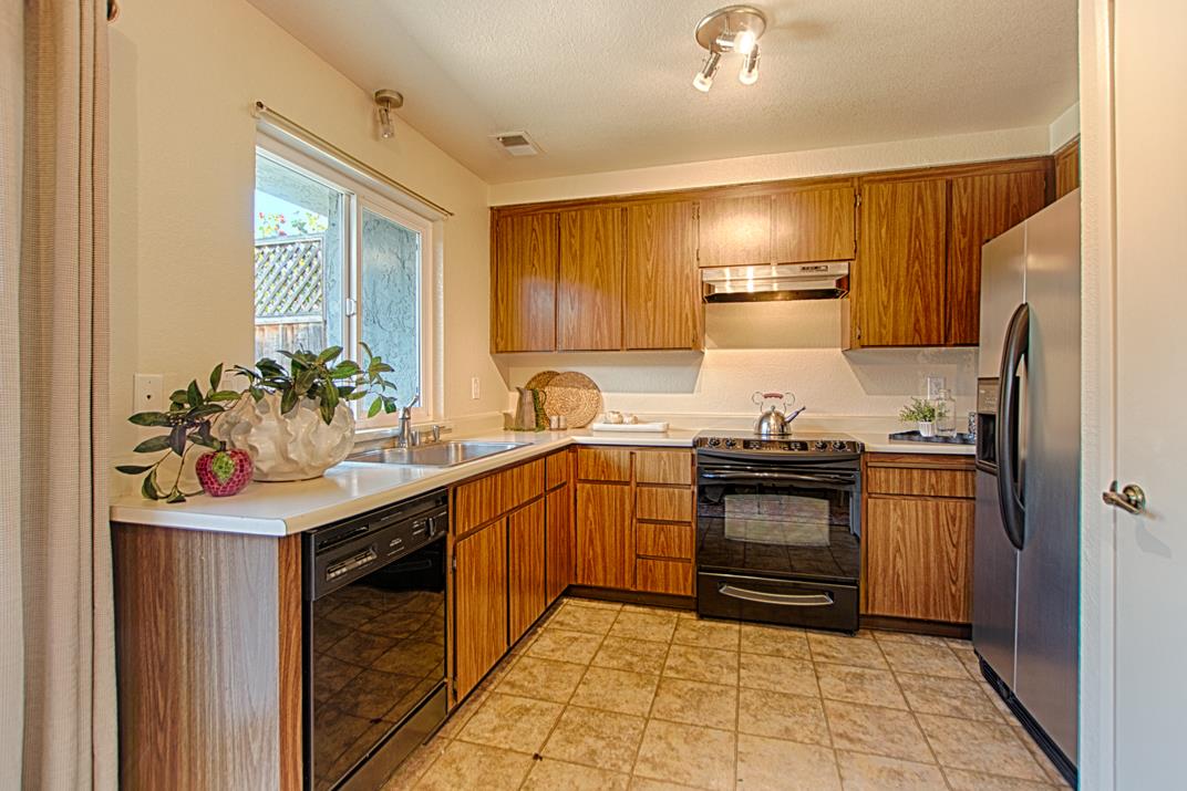 Detail Gallery Image 8 of 21 For 293 Perch Way, Aptos,  CA 95003 - 2 Beds | 1 Baths