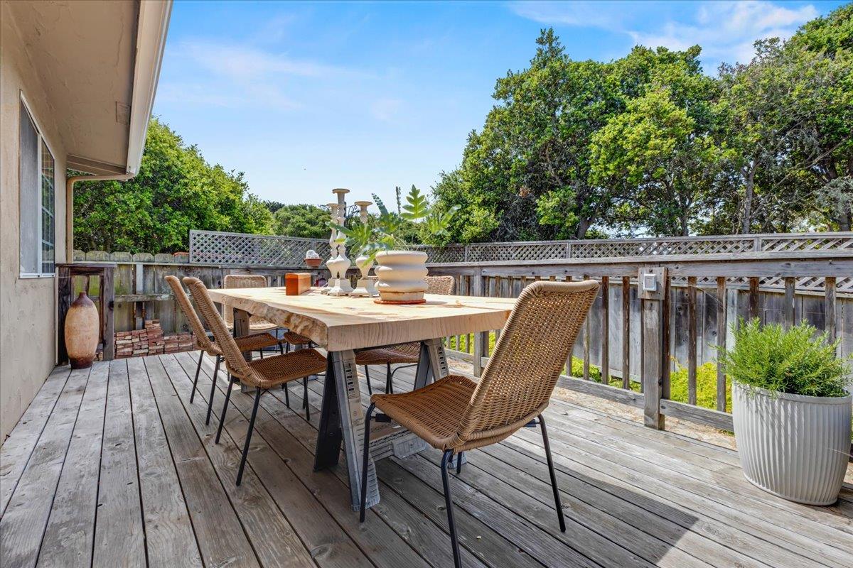 Detail Gallery Image 23 of 26 For 1071 Madrid Ct, Seaside,  CA 93955 - 4 Beds | 2 Baths