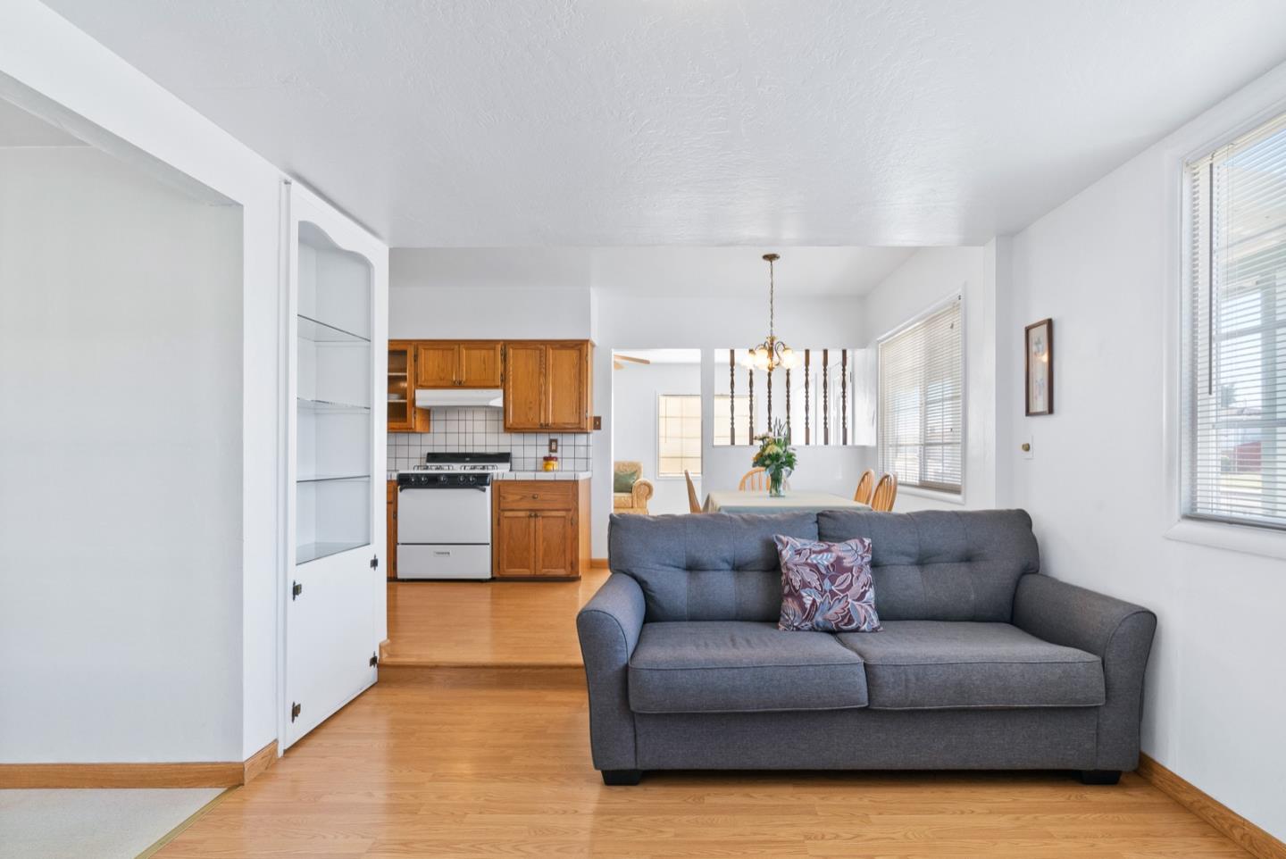 Detail Gallery Image 14 of 29 For 145 Napa St, Watsonville,  CA 95076 - 3 Beds | 1/1 Baths