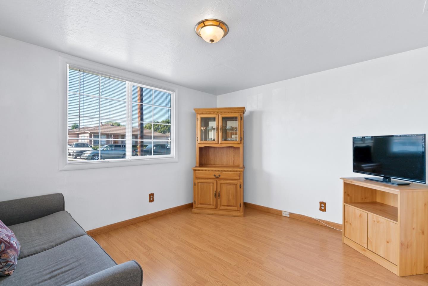 Detail Gallery Image 16 of 29 For 145 Napa St, Watsonville,  CA 95076 - 3 Beds | 1/1 Baths