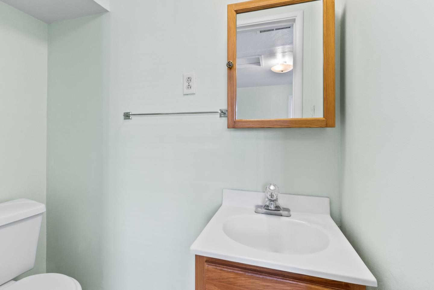 Detail Gallery Image 18 of 29 For 145 Napa St, Watsonville,  CA 95076 - 3 Beds | 1/1 Baths