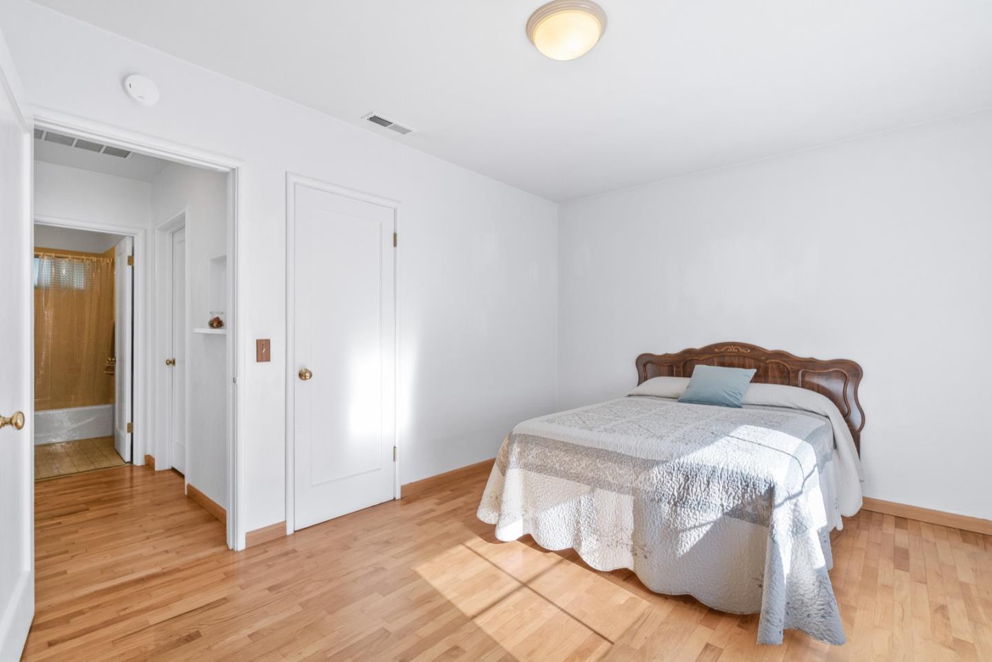 Detail Gallery Image 8 of 29 For 145 Napa St, Watsonville,  CA 95076 - 3 Beds | 1/1 Baths