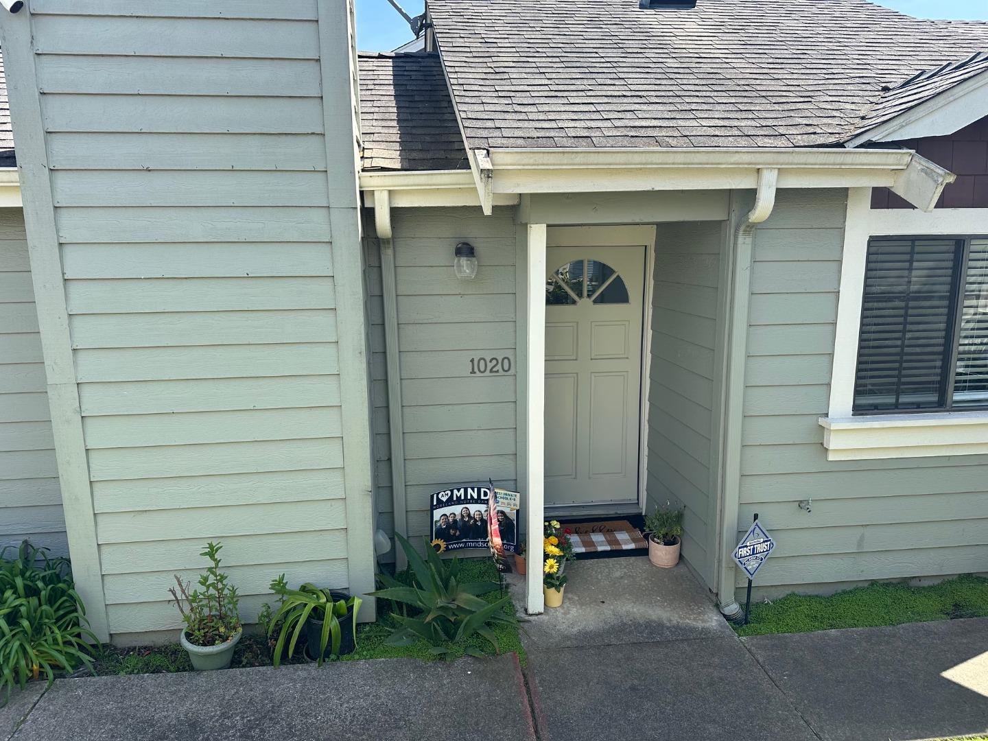 Detail Gallery Image 1 of 8 For 1020 Sunbird Dr, Watsonville,  CA 95076 - 2 Beds | 2 Baths