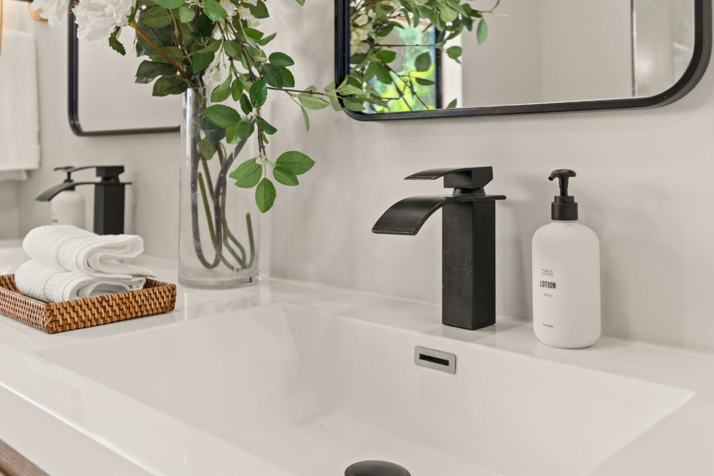 Detail Gallery Image 20 of 41 For 15997 Comstock Mill Rd, Los Gatos,  CA 95033 - 3 Beds | 3 Baths