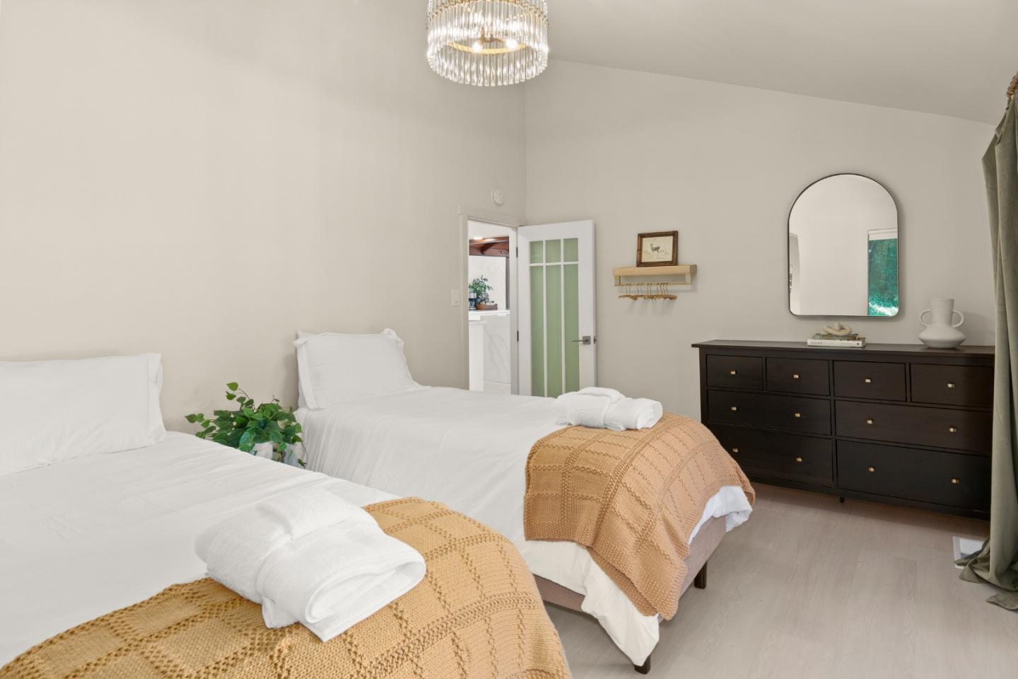 Detail Gallery Image 27 of 41 For 15997 Comstock Mill Rd, Los Gatos,  CA 95033 - 3 Beds | 3 Baths