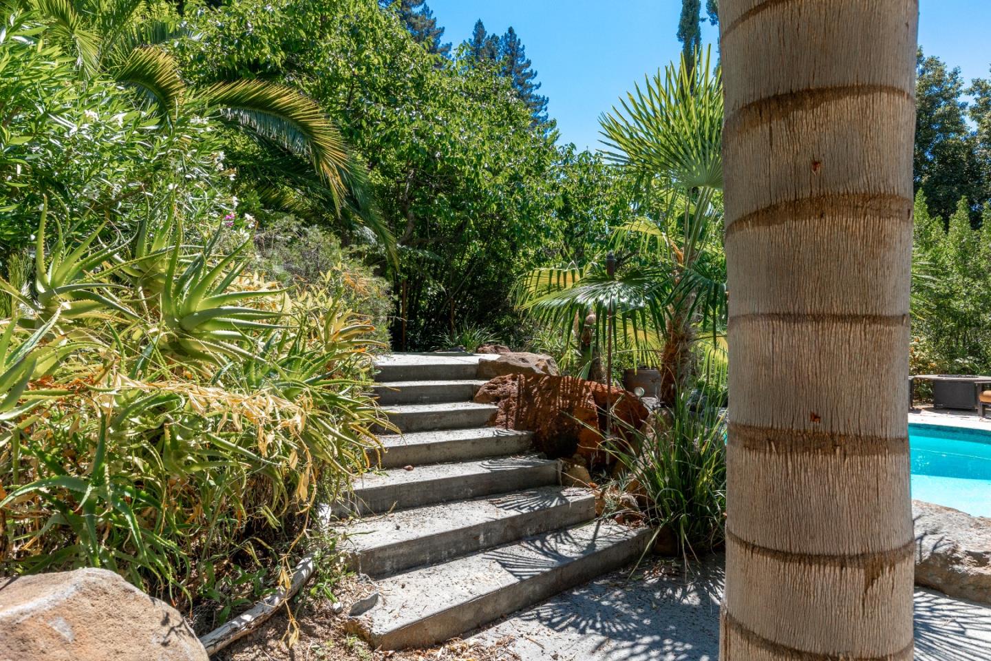 Detail Gallery Image 38 of 41 For 15997 Comstock Mill Rd, Los Gatos,  CA 95033 - 3 Beds | 3 Baths