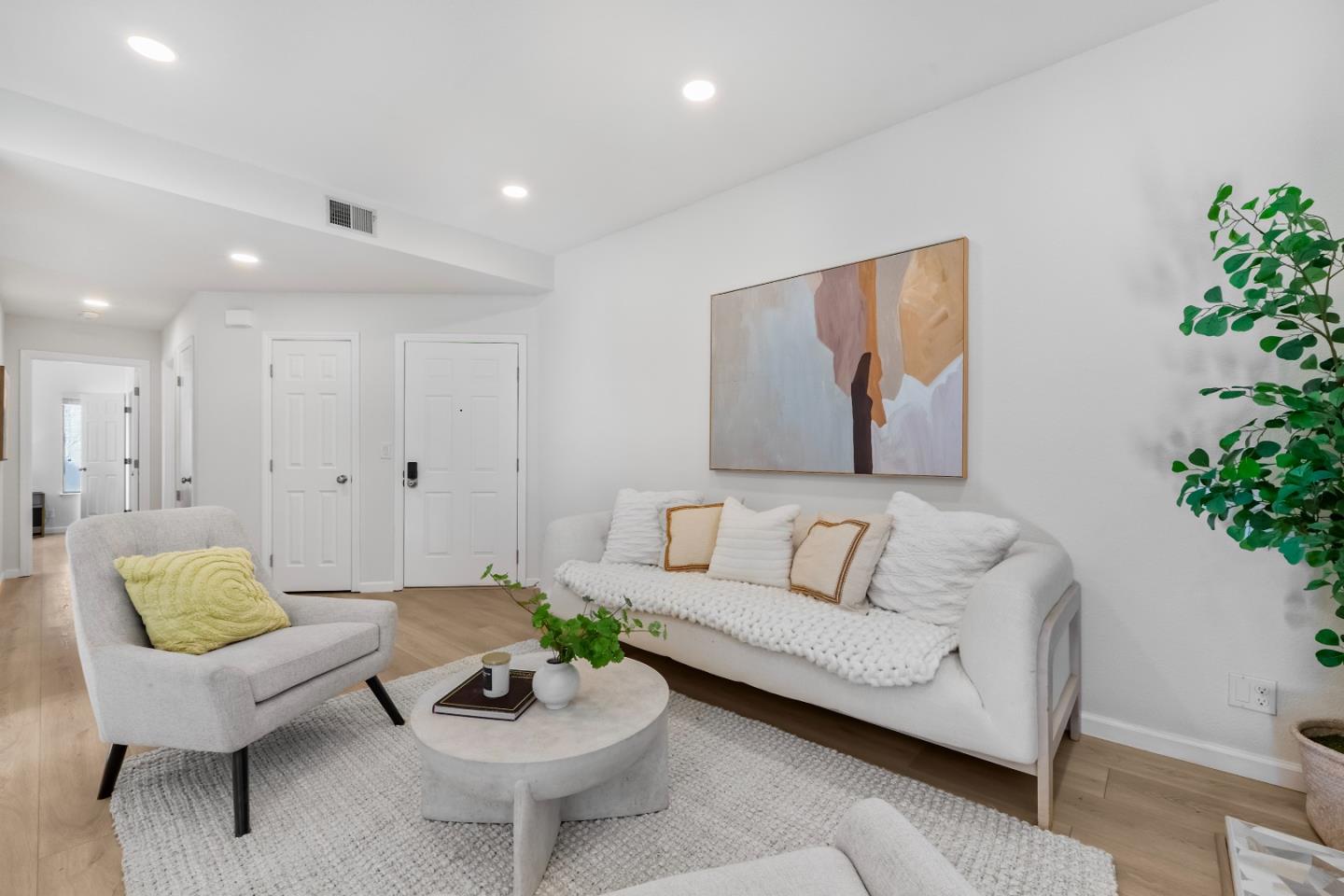 Detail Gallery Image 2 of 32 For 1909 Magdalena Cir #74,  Santa Clara,  CA 95051 - 2 Beds | 2 Baths