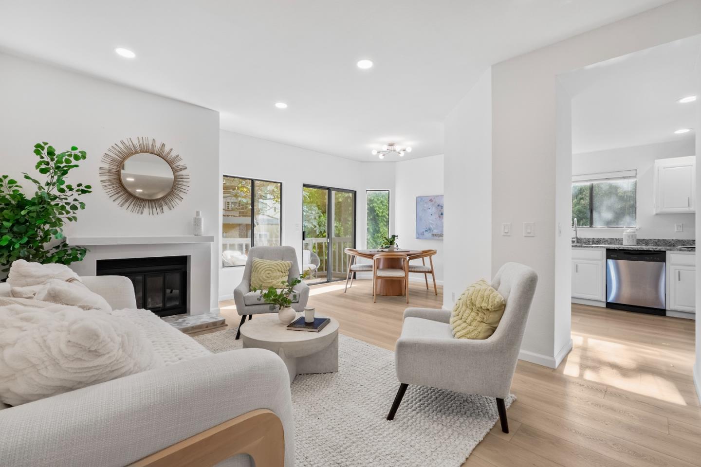 Detail Gallery Image 4 of 32 For 1909 Magdalena Cir #74,  Santa Clara,  CA 95051 - 2 Beds | 2 Baths