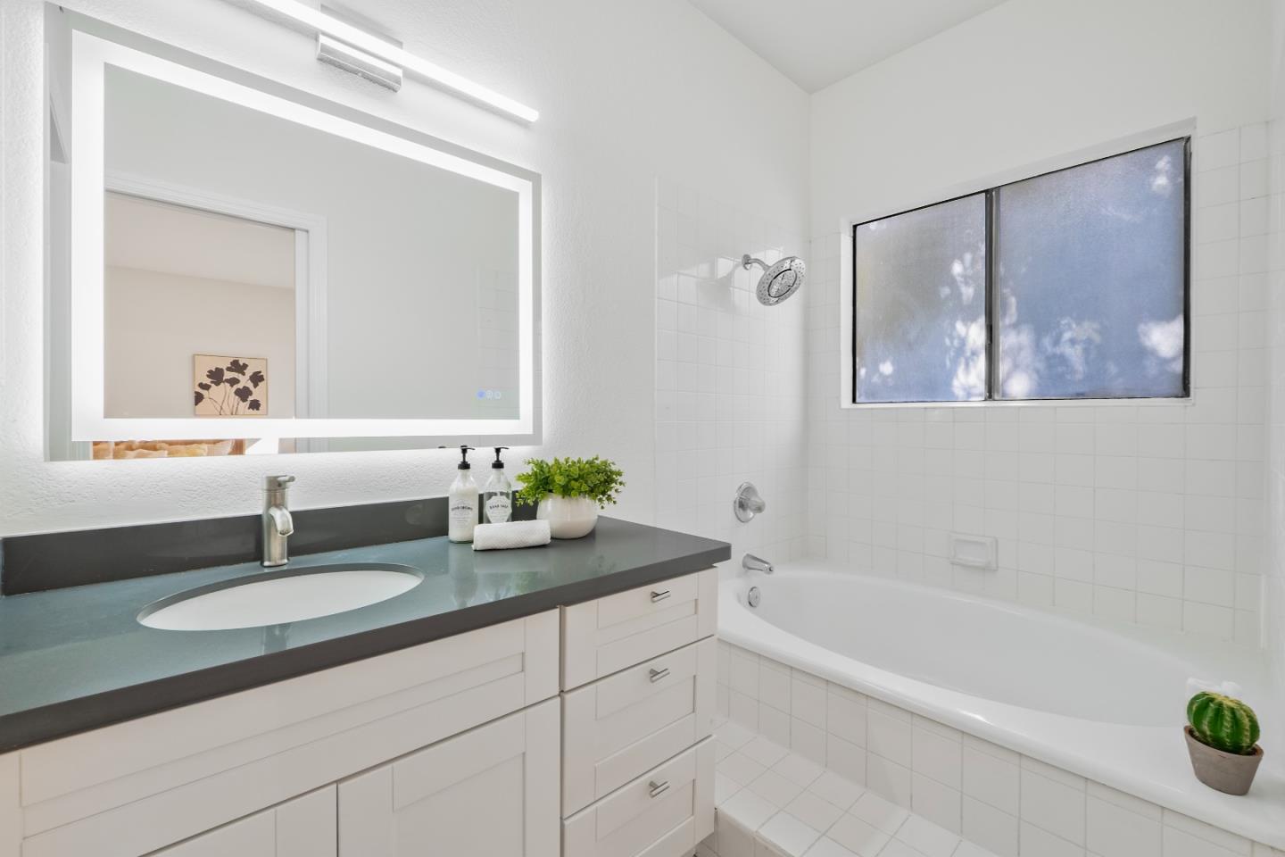 Detail Gallery Image 9 of 32 For 1909 Magdalena Cir #74,  Santa Clara,  CA 95051 - 2 Beds | 2 Baths