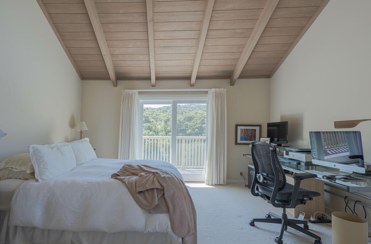 Detail Gallery Image 17 of 27 For 397 B Corral De Tierra Rd, Salinas,  CA 93908 - 3 Beds | 3 Baths