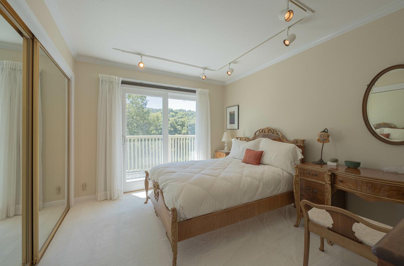 Detail Gallery Image 21 of 27 For 397 B Corral De Tierra Rd, Salinas,  CA 93908 - 3 Beds | 3 Baths