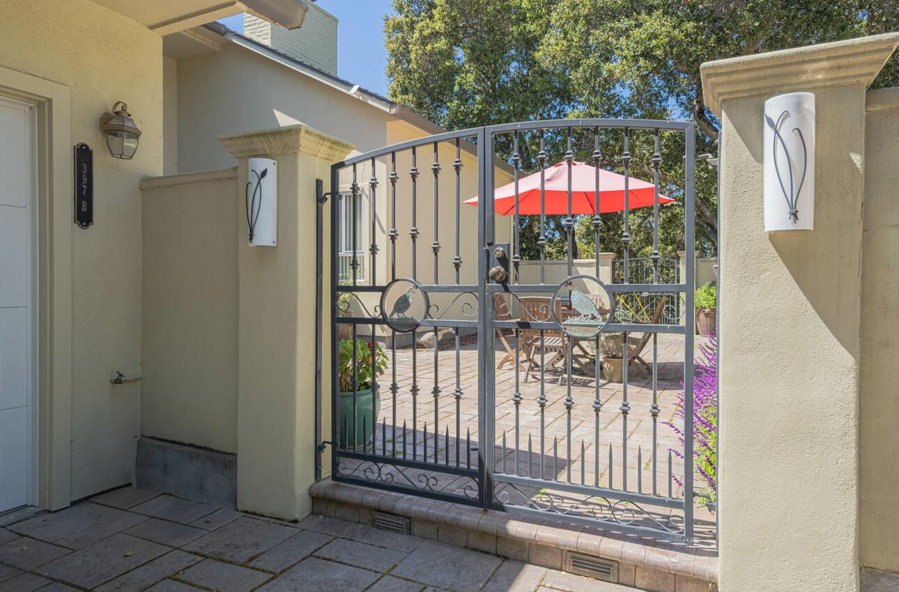 Detail Gallery Image 3 of 27 For 397 B Corral De Tierra Rd, Salinas,  CA 93908 - 3 Beds | 3 Baths