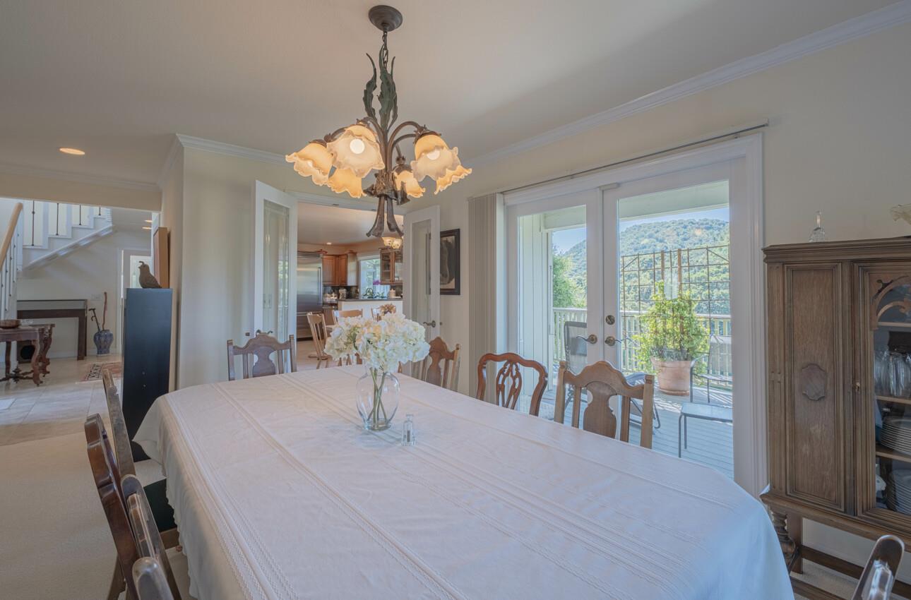 Detail Gallery Image 9 of 27 For 397 B Corral De Tierra Rd, Salinas,  CA 93908 - 3 Beds | 3 Baths