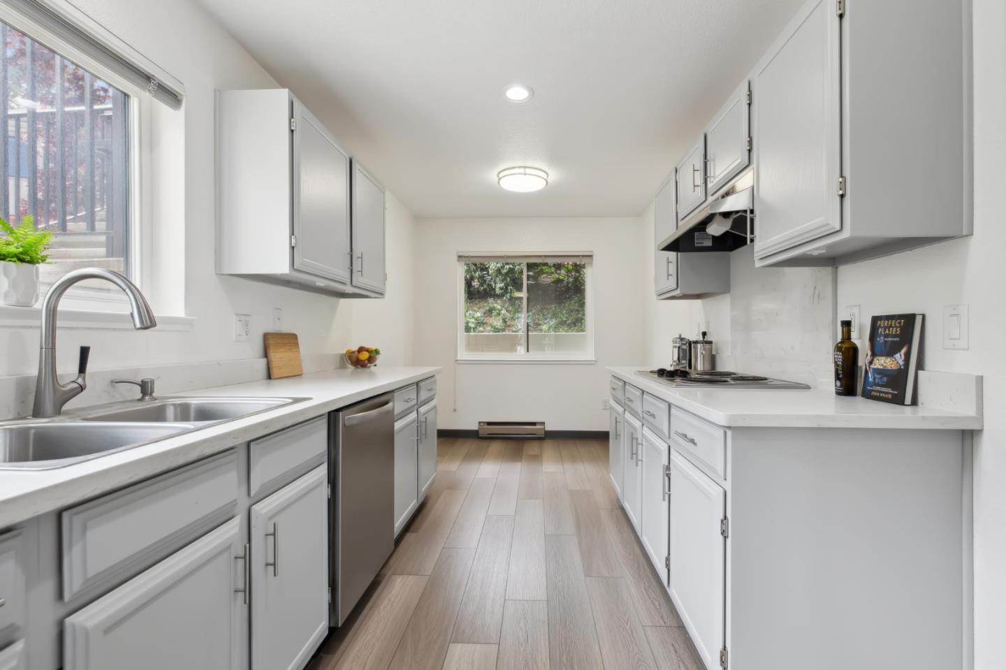 Detail Gallery Image 14 of 41 For 46 Shepherds Knls, Pebble Beach,  CA 93953 - 2 Beds | 2 Baths