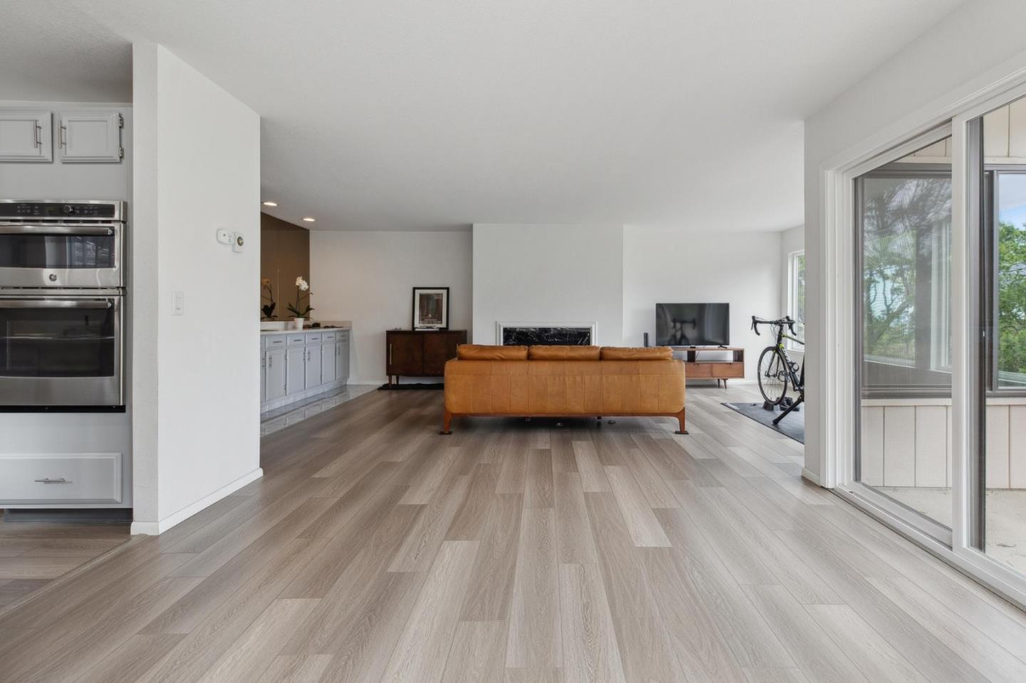 Detail Gallery Image 3 of 41 For 46 Shepherds Knls, Pebble Beach,  CA 93953 - 2 Beds | 2 Baths
