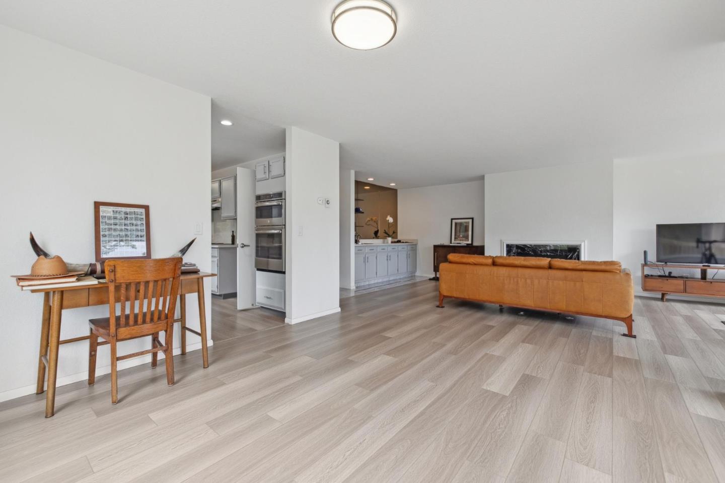 Detail Gallery Image 5 of 41 For 46 Shepherds Knls, Pebble Beach,  CA 93953 - 2 Beds | 2 Baths