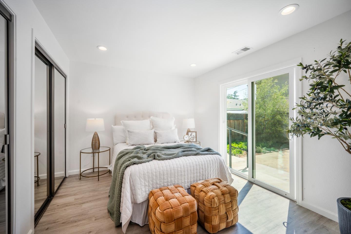 Detail Gallery Image 14 of 26 For 110 W Main Ave, Morgan Hill,  CA 95037 - 3 Beds | 2 Baths