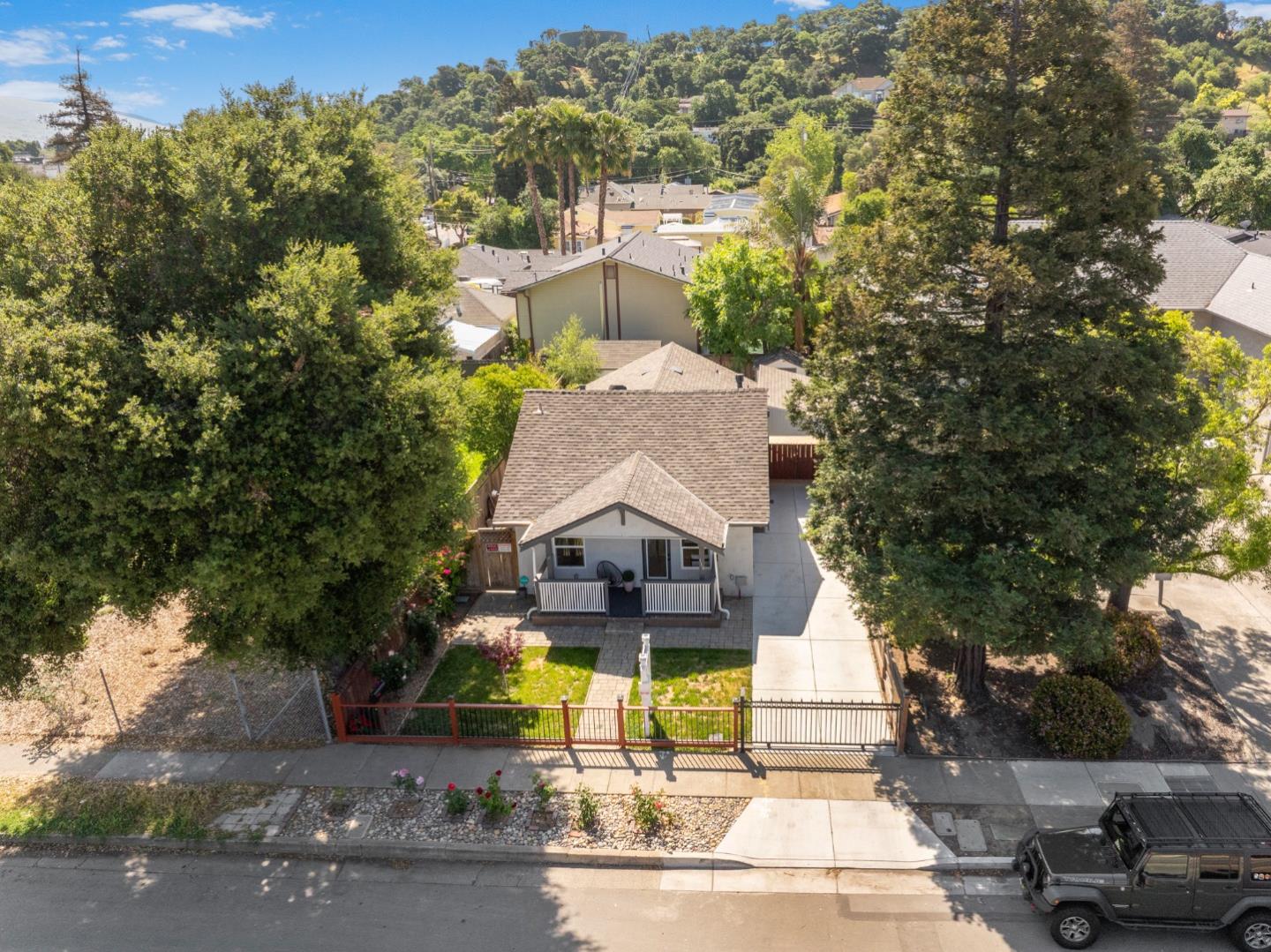 Detail Gallery Image 7 of 26 For 110 W Main Ave, Morgan Hill,  CA 95037 - 3 Beds | 2 Baths
