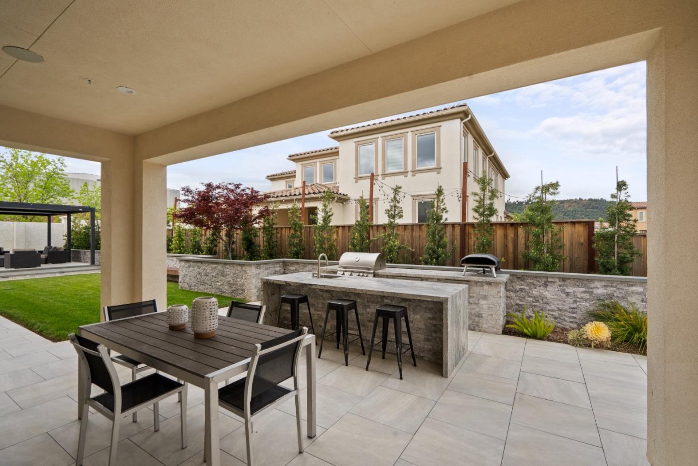 Detail Gallery Image 22 of 76 For 18265 via Potano, Morgan Hill,  CA 95037 - 5 Beds | 4/1 Baths