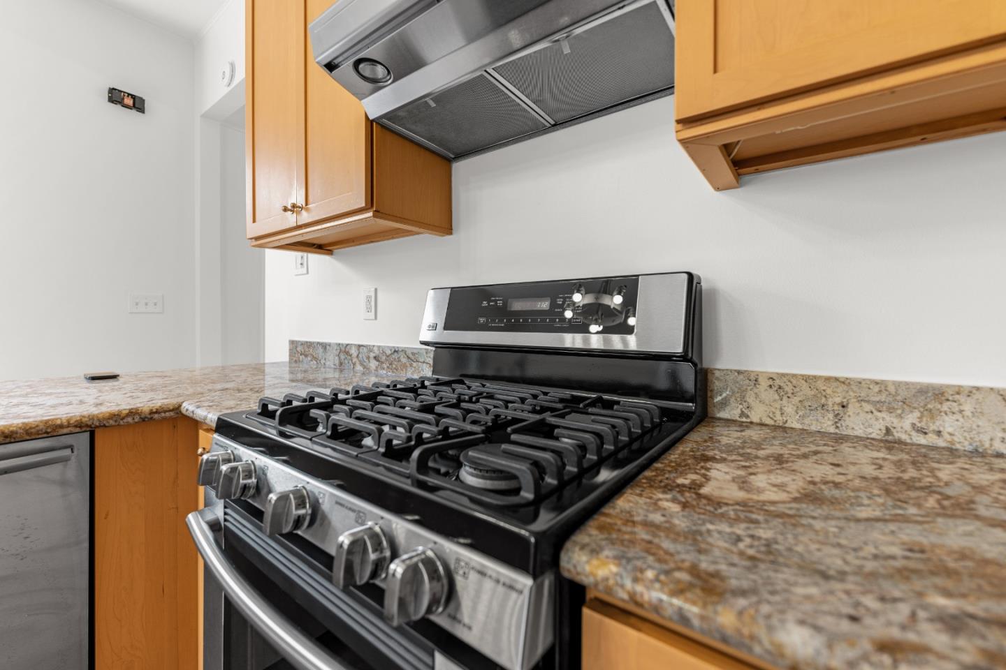 Detail Gallery Image 21 of 31 For 126 N Ellsworth Ave, San Mateo,  CA 94401 - – Beds | – Baths
