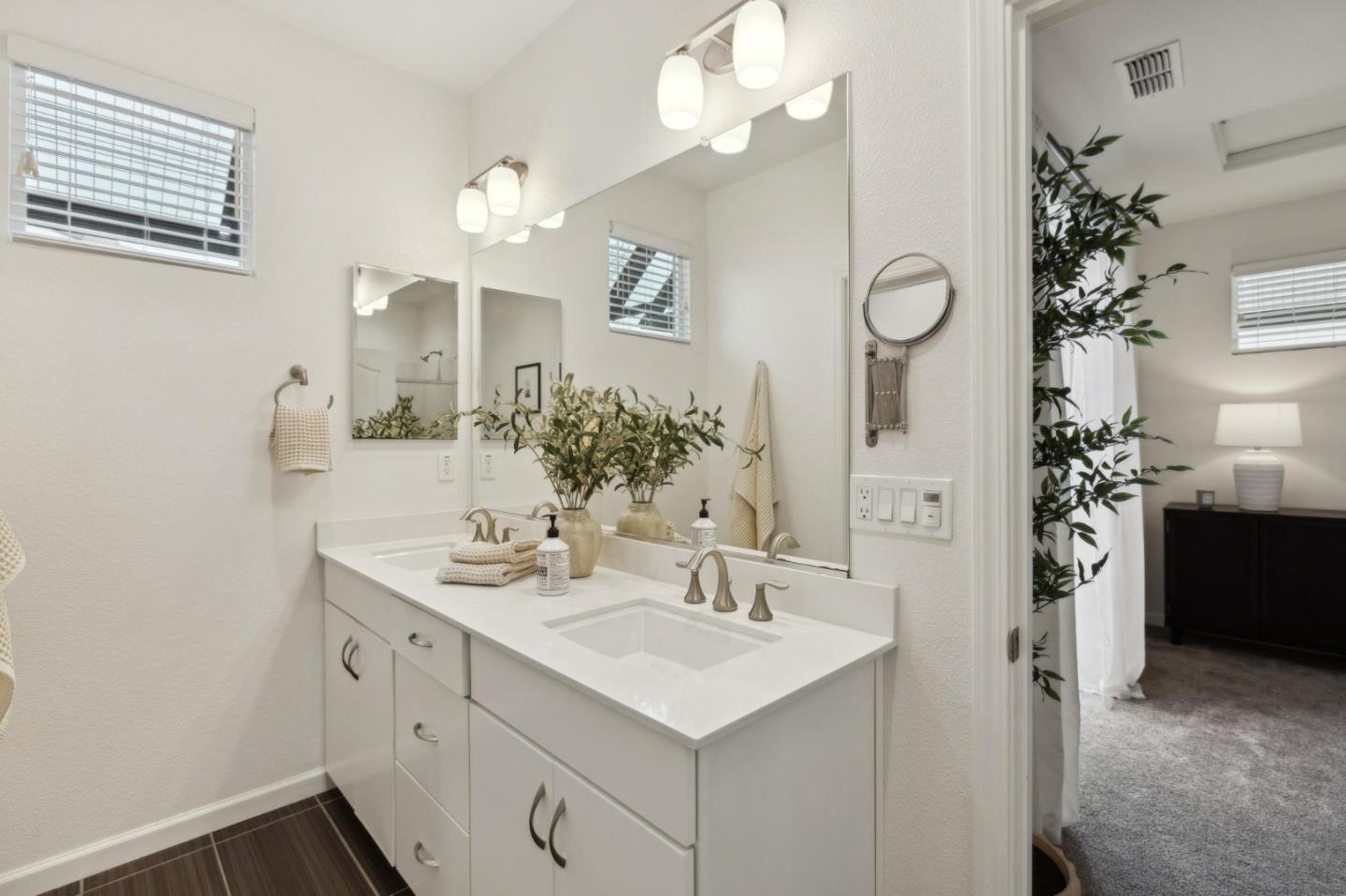 Detail Gallery Image 18 of 46 For 2729 Ginoso Ct #2,  San Jose,  CA 95111 - 2 Beds | 2/1 Baths