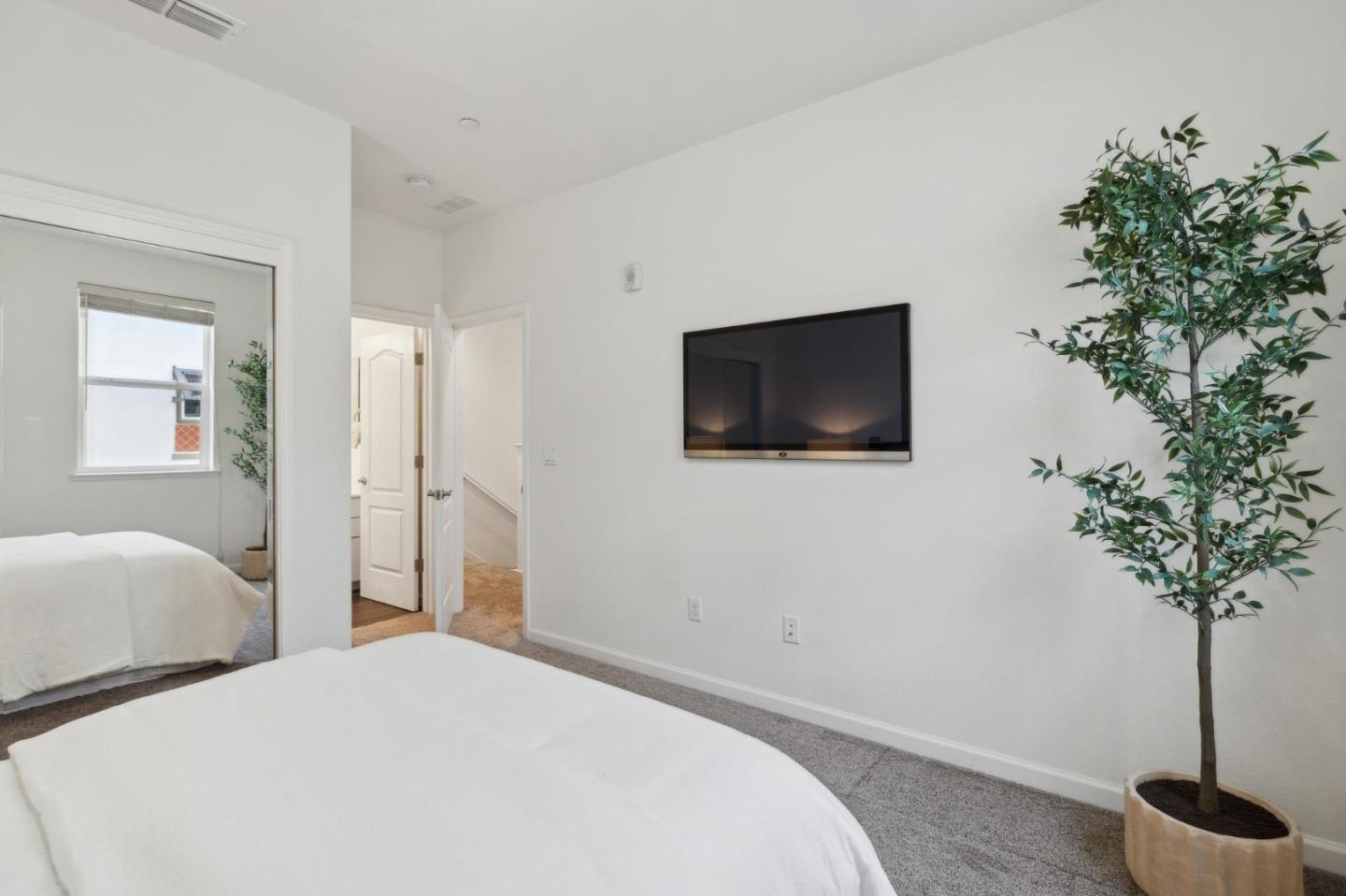 Detail Gallery Image 25 of 46 For 2729 Ginoso Ct #2,  San Jose,  CA 95111 - 2 Beds | 2/1 Baths