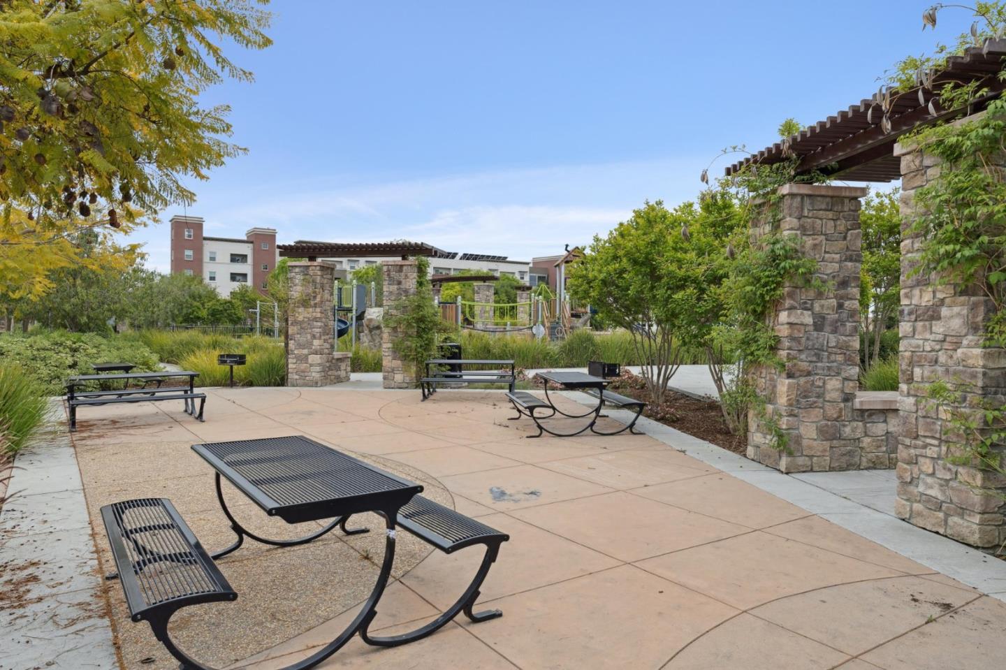Detail Gallery Image 34 of 46 For 2729 Ginoso Ct #2,  San Jose,  CA 95111 - 2 Beds | 2/1 Baths