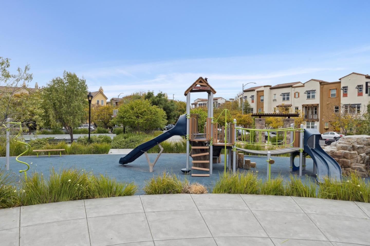 Detail Gallery Image 38 of 46 For 2729 Ginoso Ct #2,  San Jose,  CA 95111 - 2 Beds | 2/1 Baths