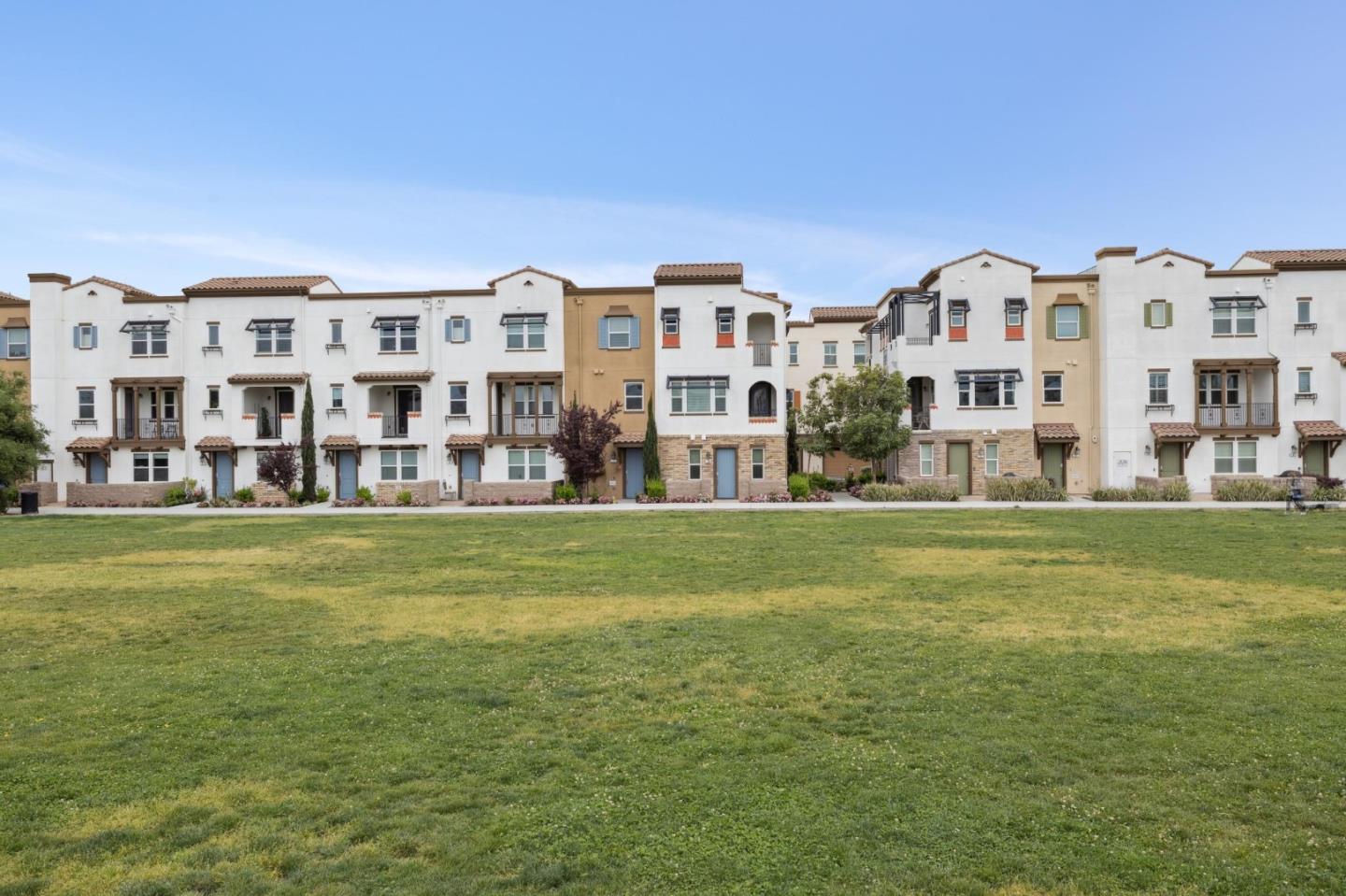 Detail Gallery Image 39 of 46 For 2729 Ginoso Ct #2,  San Jose,  CA 95111 - 2 Beds | 2/1 Baths