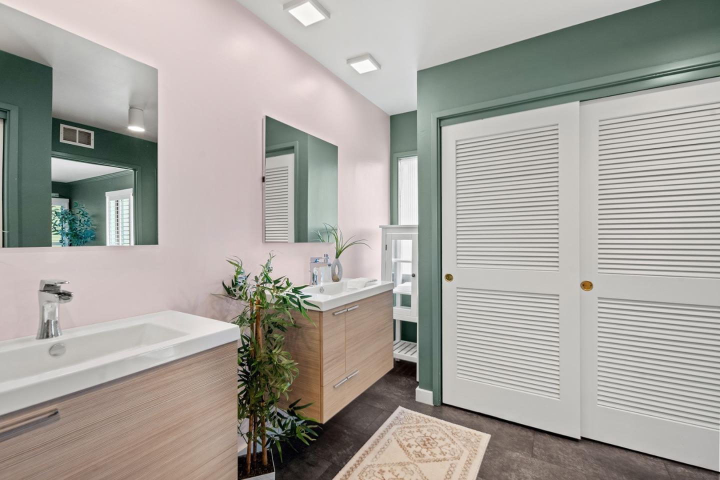 Detail Gallery Image 31 of 43 For 95 High Meadow Ln, Carmel,  CA 93923 - 2 Beds | 2/1 Baths