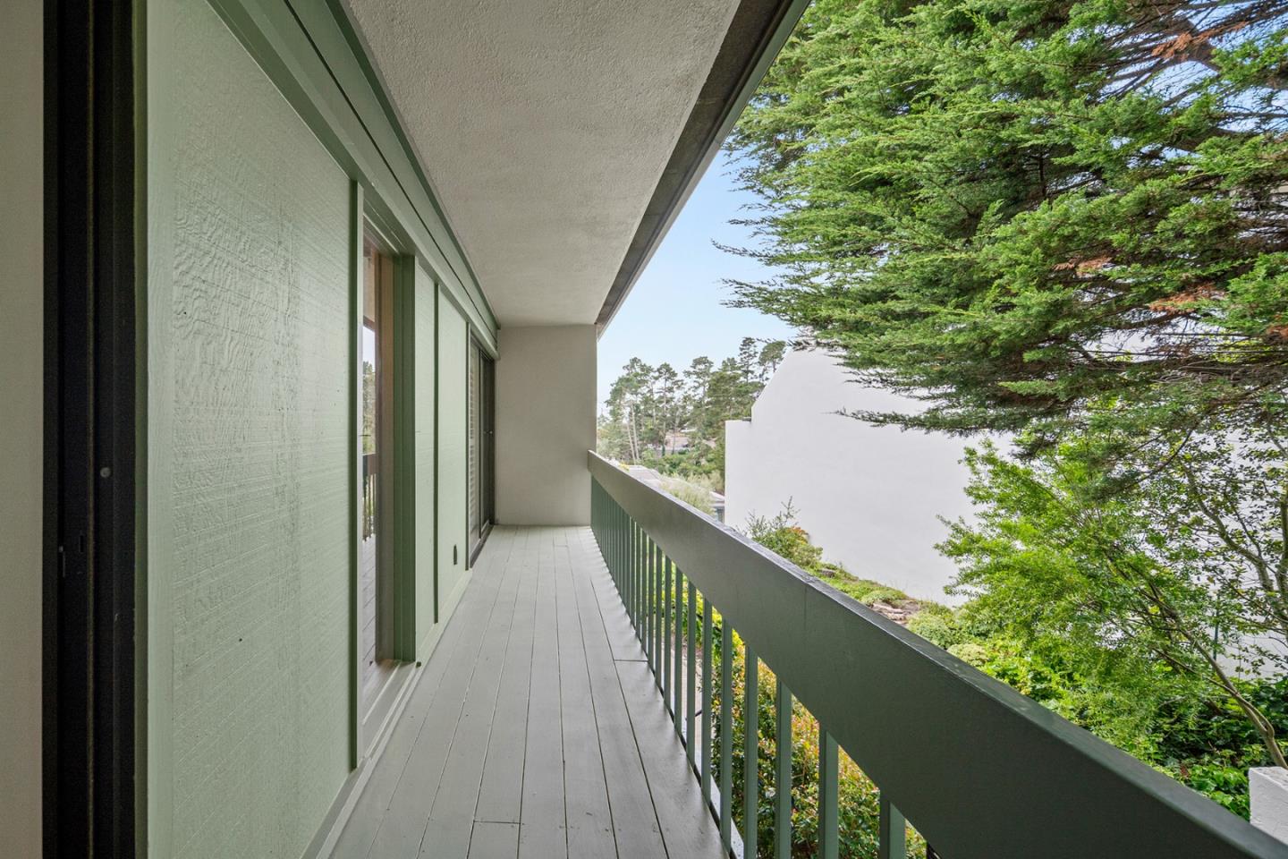 Detail Gallery Image 35 of 43 For 95 High Meadow Ln, Carmel,  CA 93923 - 2 Beds | 2/1 Baths
