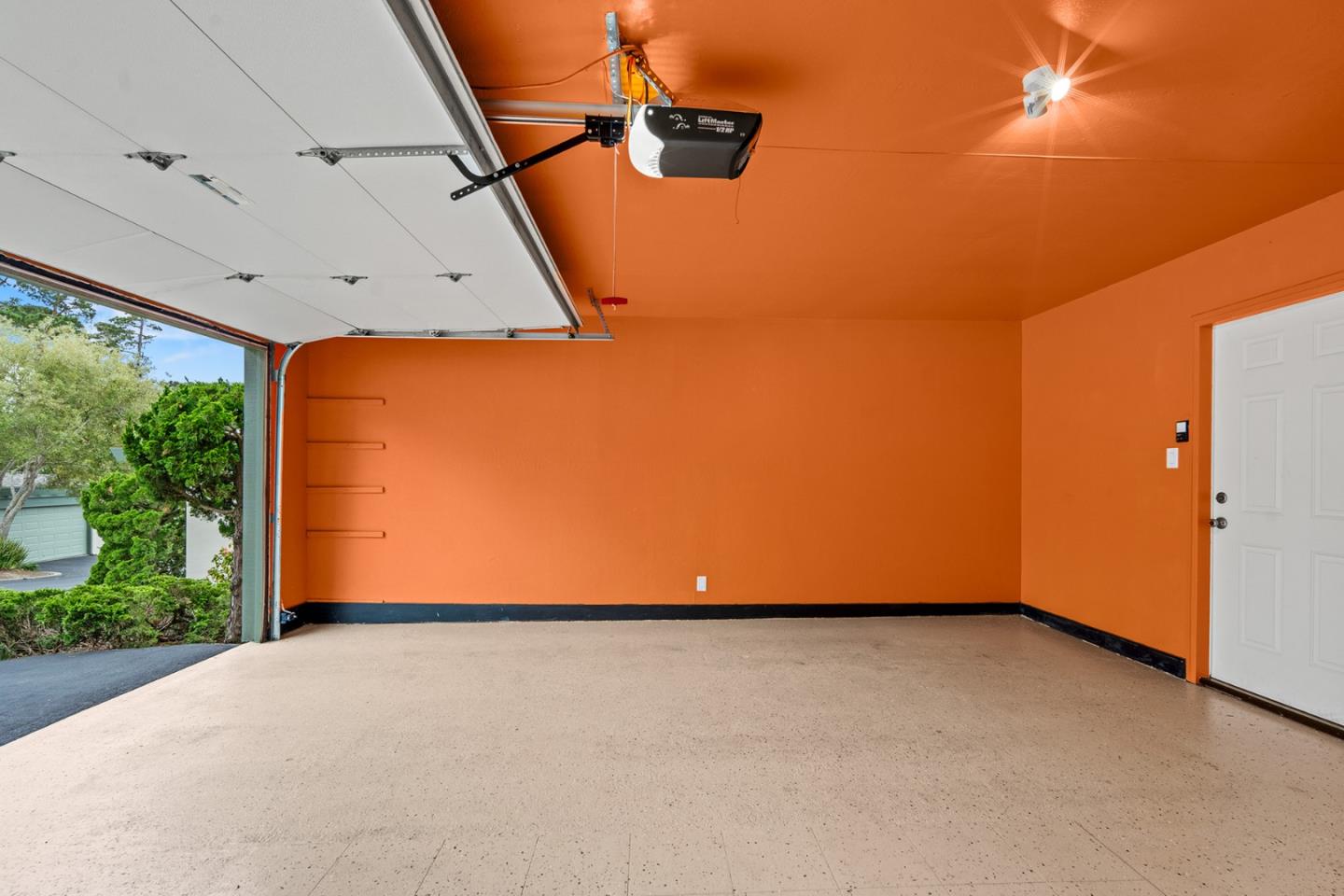Detail Gallery Image 40 of 43 For 95 High Meadow Ln, Carmel,  CA 93923 - 2 Beds | 2/1 Baths